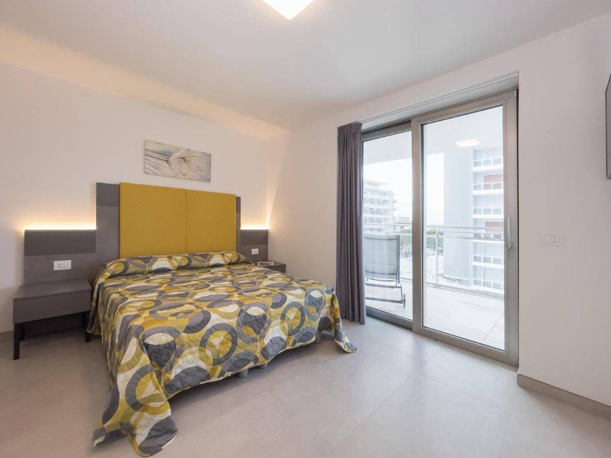 Nashira Apartments Lignano Sabbiadoro Exterior foto